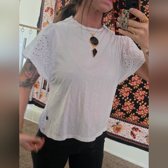 Cotton Blouse with embroidered sleeves tshirt comfy. - Picture 4 of 7